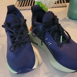 Asics  Gel Nimbus 25  Size 8.5